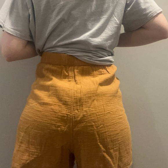 Universal Thread Shorts - Picture 3 of 3